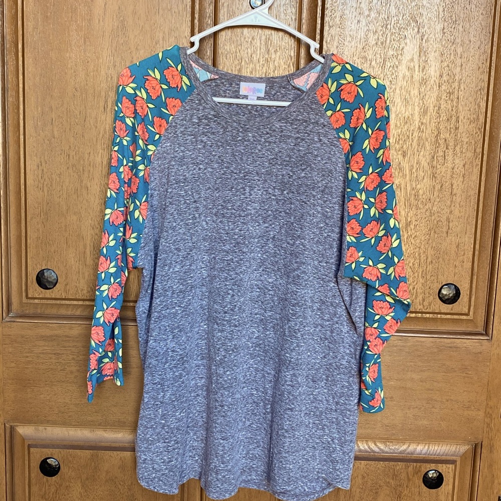 LuLaRoe Randy Grey w/teal sleeves floral